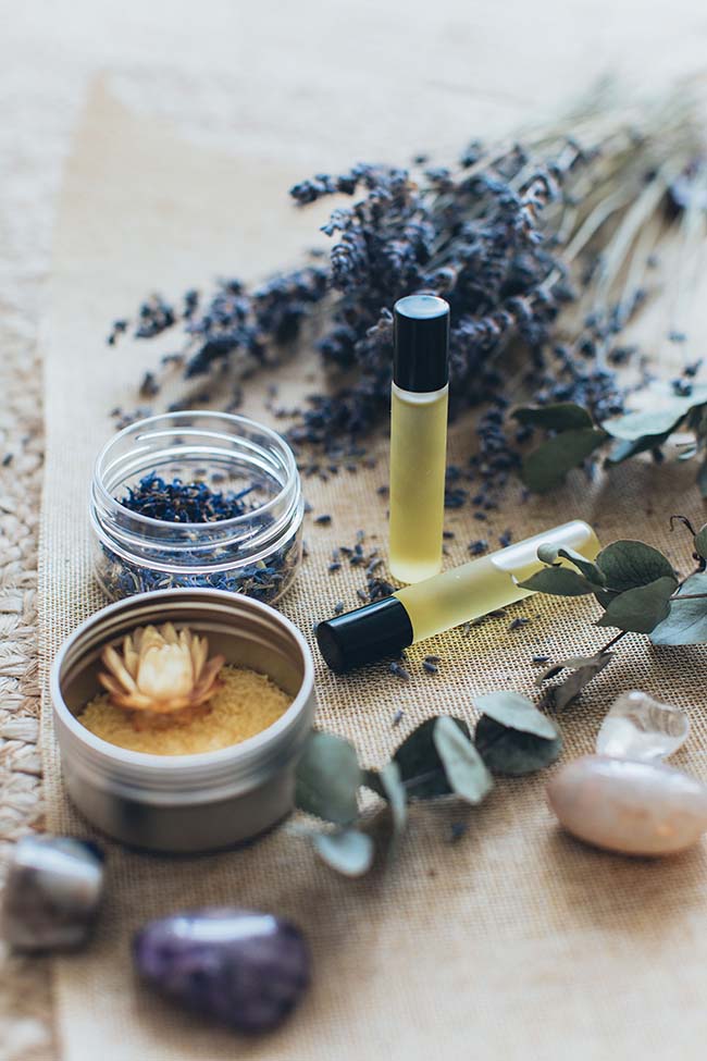 pexels-elly-fairytale-3865676(1) How to use essential oils